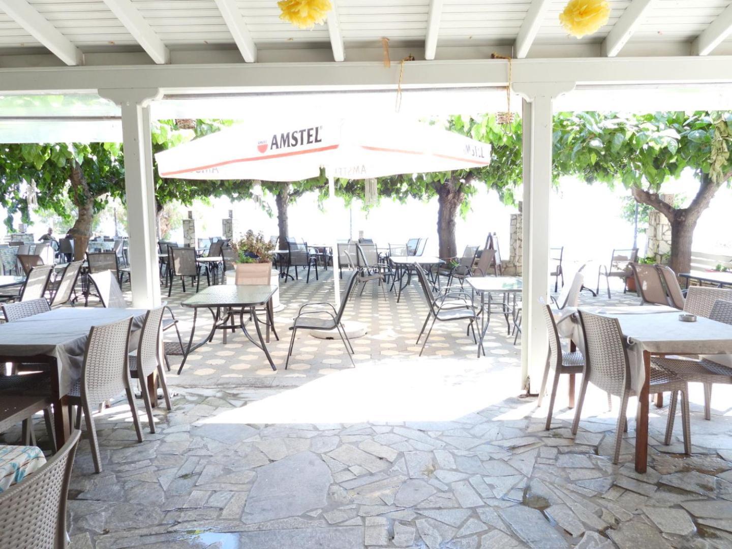 Panorama Hotel - Restaurant Diakopto Extérieur photo