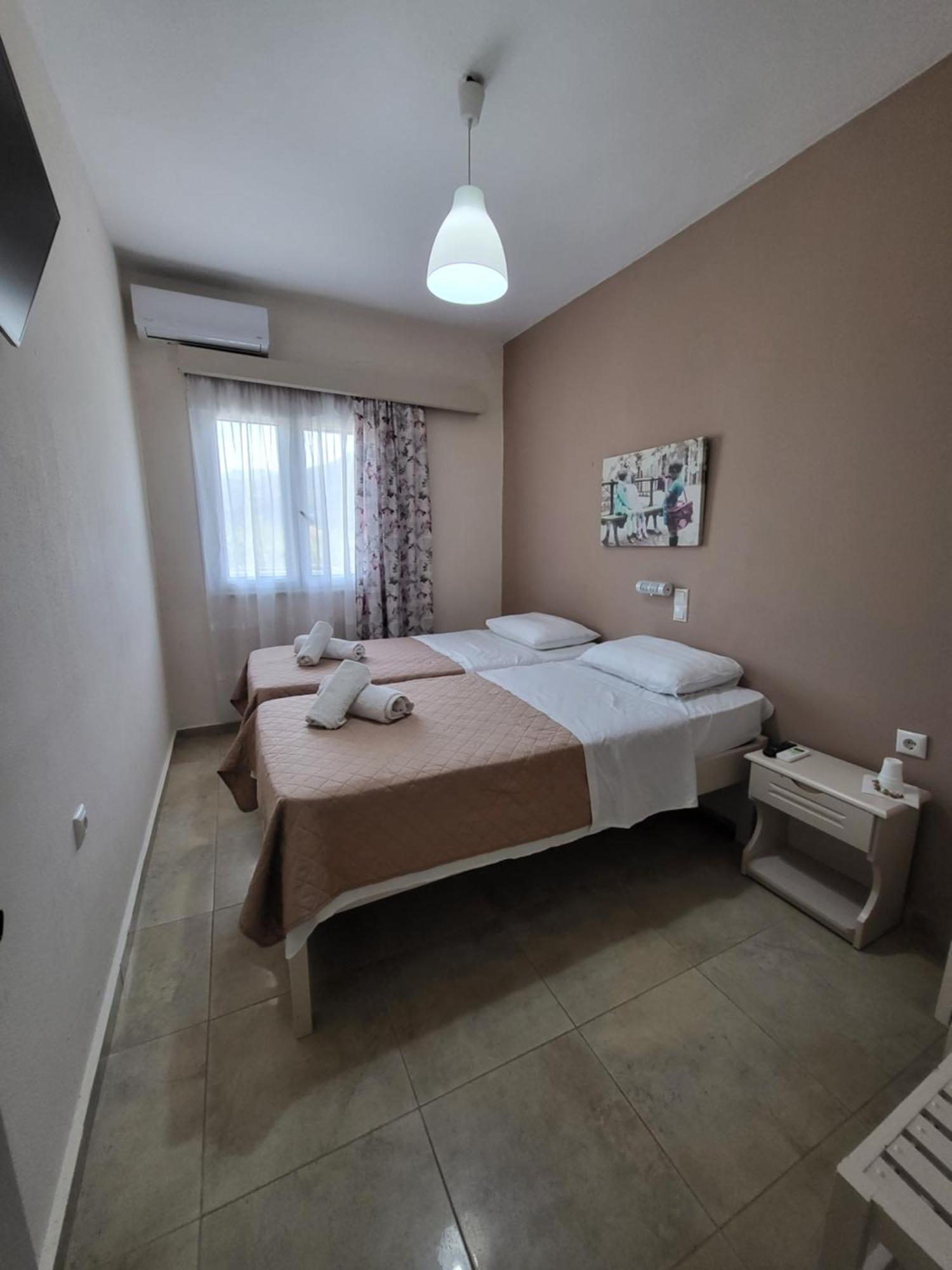 Panorama Hotel - Restaurant Diakopto Extérieur photo