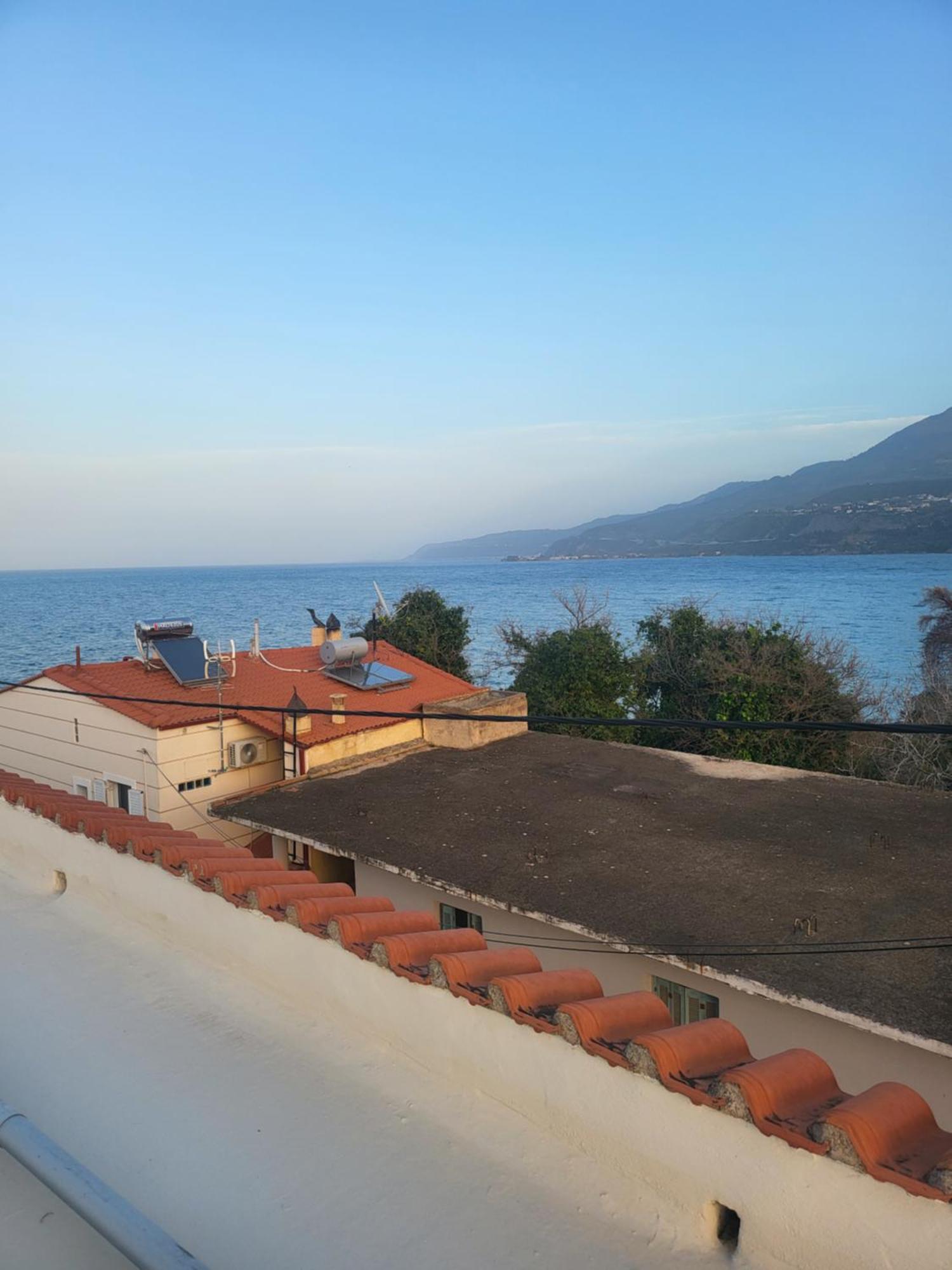 Panorama Hotel - Restaurant Diakopto Extérieur photo