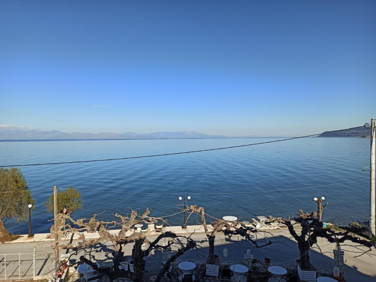 Panorama Hotel - Restaurant Diakopto Extérieur photo